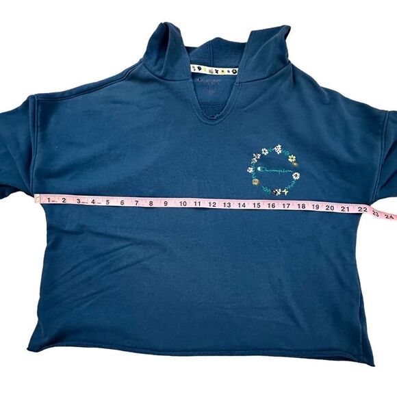 Champion ~ Turquoise/Teal Blue vneck cropped hooded sweatshirt ~ size Small - Picture 11 of 11